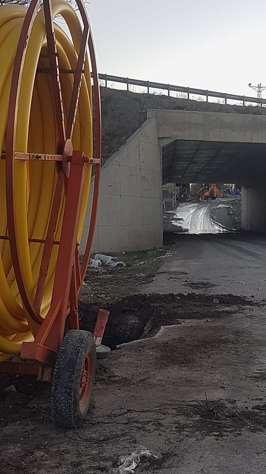 DOĞALGAZ KILIF BORUSU DÖŞENMESİ