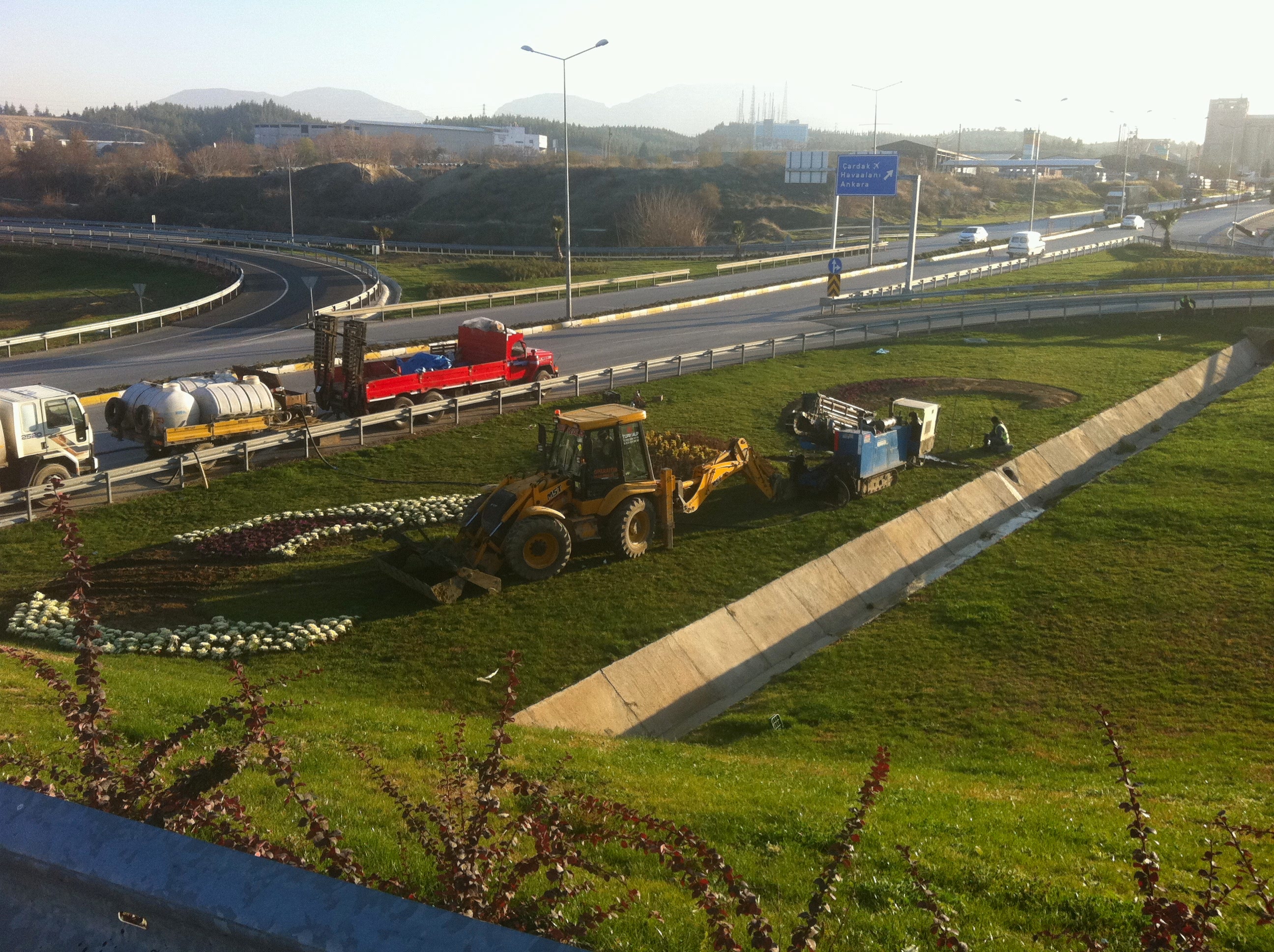 DENİZLİ PAMUKKALE YOLU ELEKTİRİK GEÇİŞİ