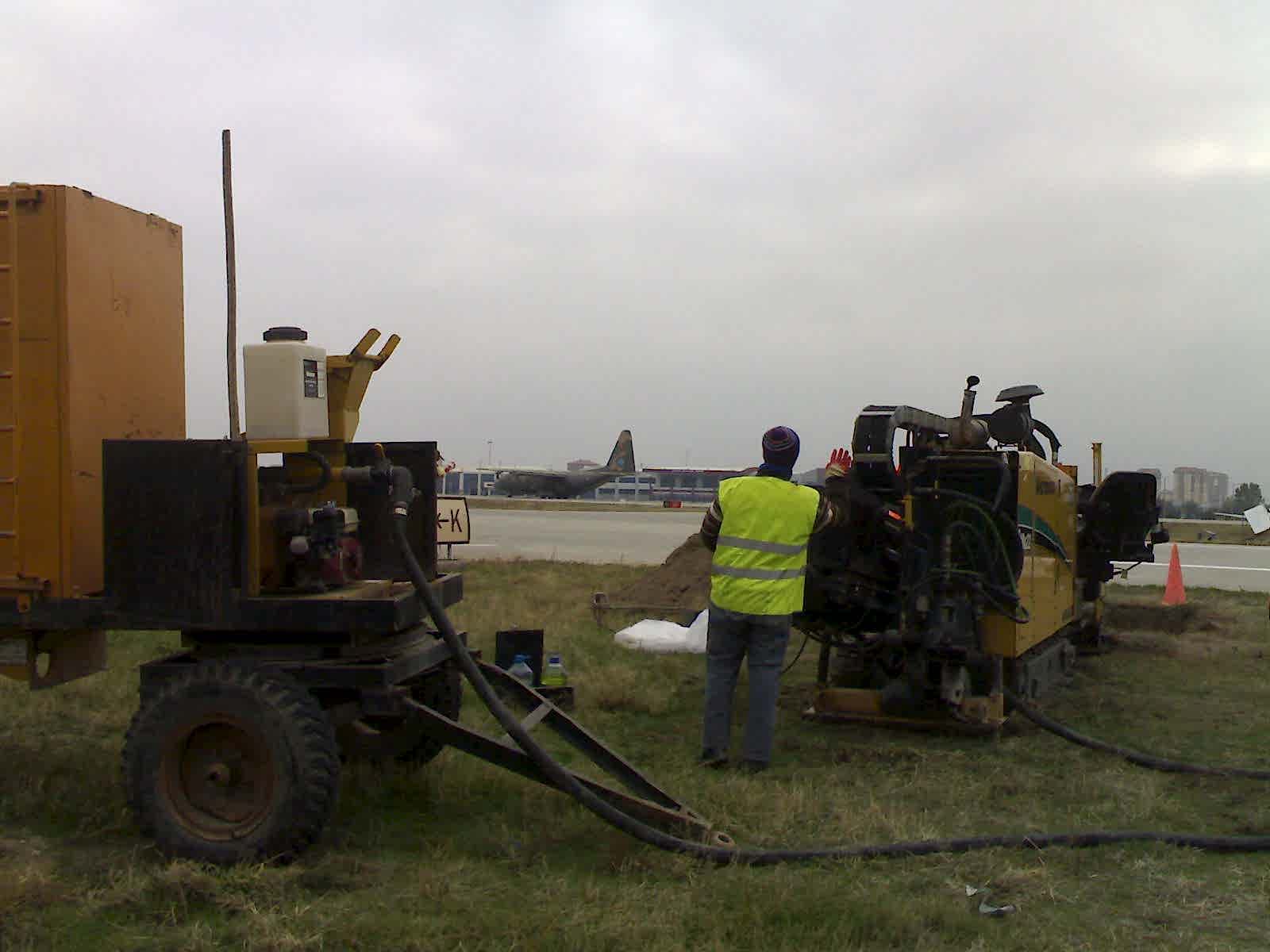 KAYSERİ ASKERİ HAVAALANI PİST ALTI ELEKTRİK GEÇİŞİ